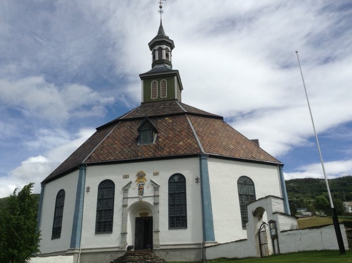 Sør Fron Kirke